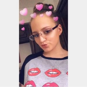 Meet your Posher, Alyse